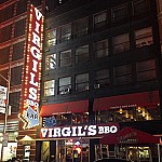 Virgil's Real BBQ - New York City outside