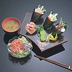 Makimono Sushi Bar & Restaurant- Clarington food