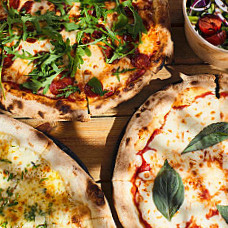 Dough&co Woodfired Pizza Bury St Edmunds opening hours