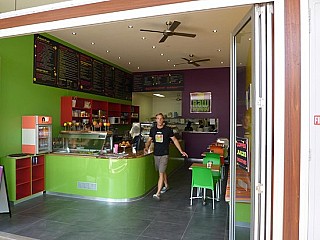 Raw Energy Coolum business hours