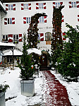 Schlosshotel Iglhauser outside