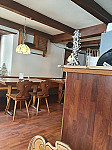 Neu Fideriserhof Restaurant inside