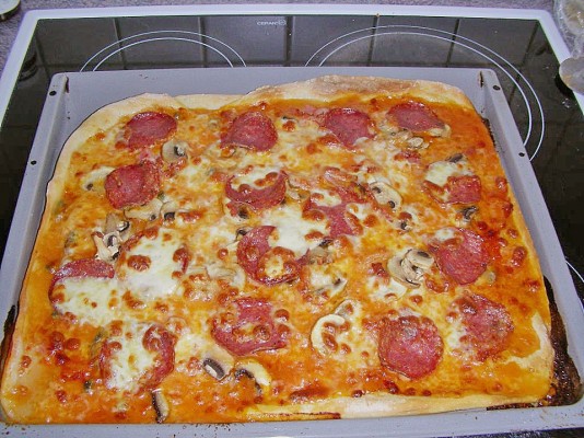 pizza z salami